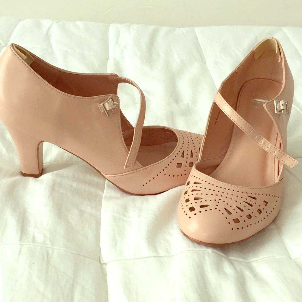 Vintage style dancing shoes
